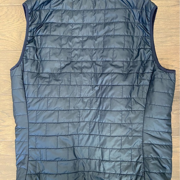 Patagonia Men's Black and Orange Puffer Vest - Picture 7 of 7